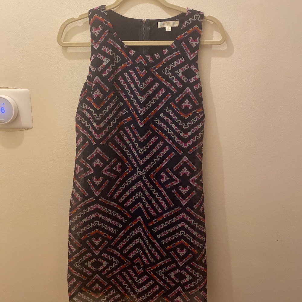 Knee Length geometric dress